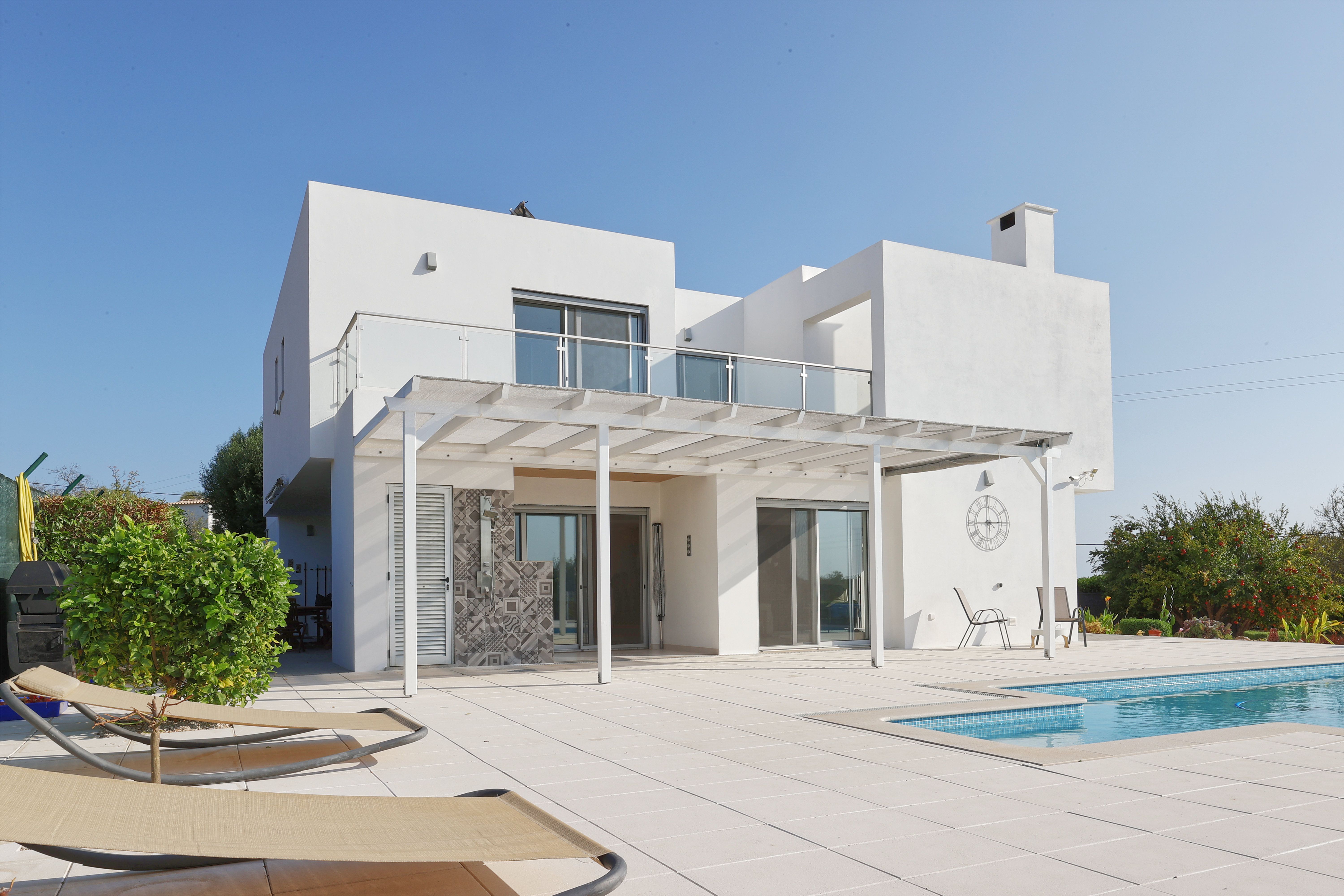 Russell-Decoz Real Estate - Algarve - Portugal