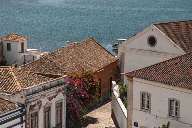 Pourquoi l&rsquo;immobilier dans l&rsquo;Algarve oriental séduit les expatriés, les télétravailleurs et les retraités en 2025
