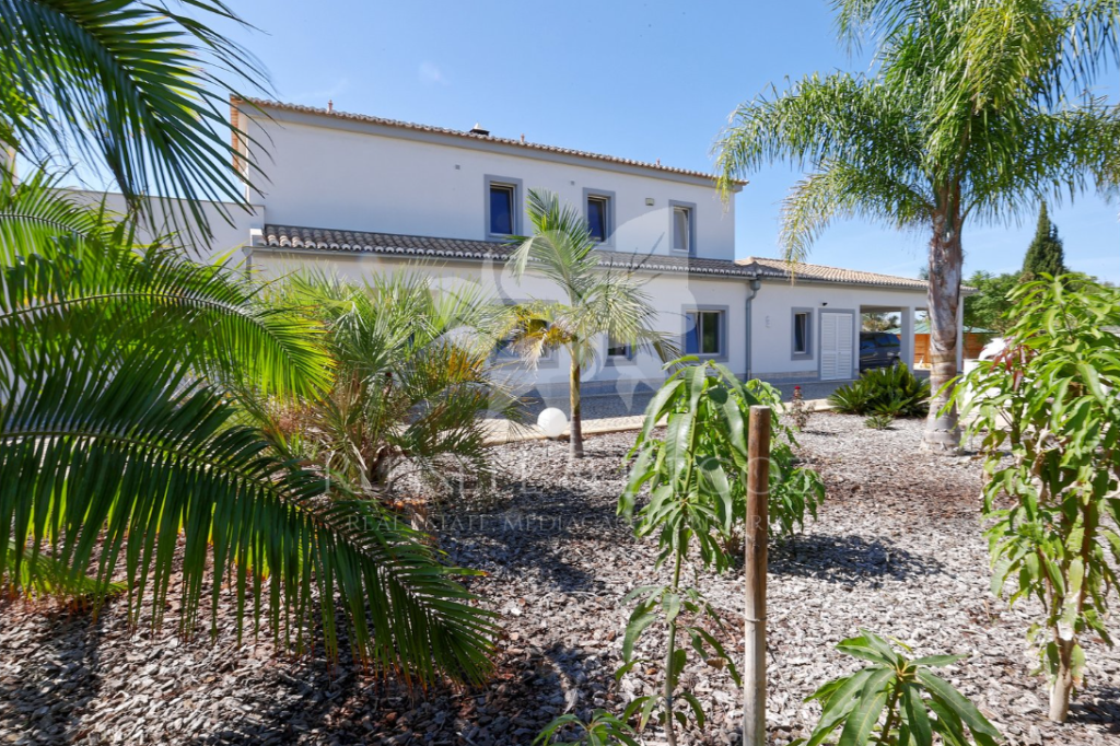 How Long Character Homes in Olhão Take to Sell in 2026
